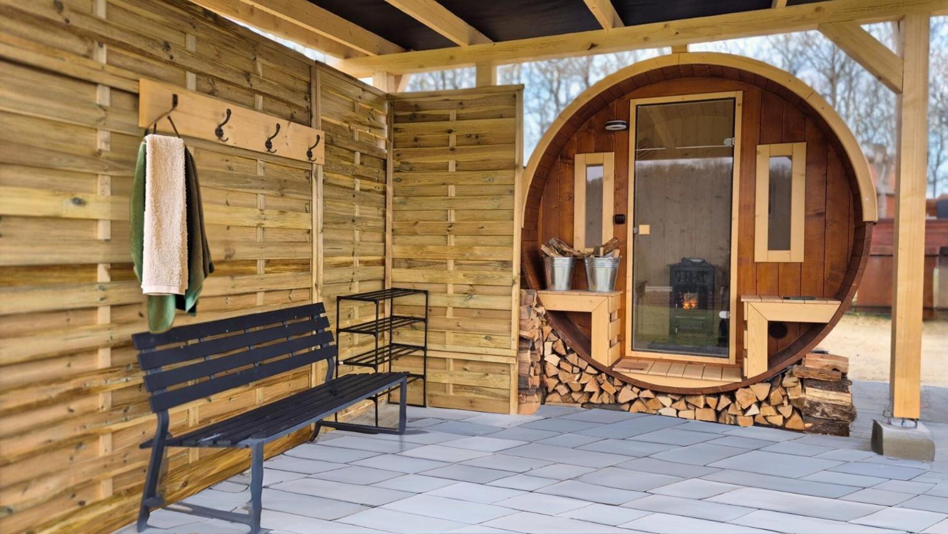 Romantic Jacuzzi Hideaway Near Heviz Rezi المظهر الخارجي الصورة